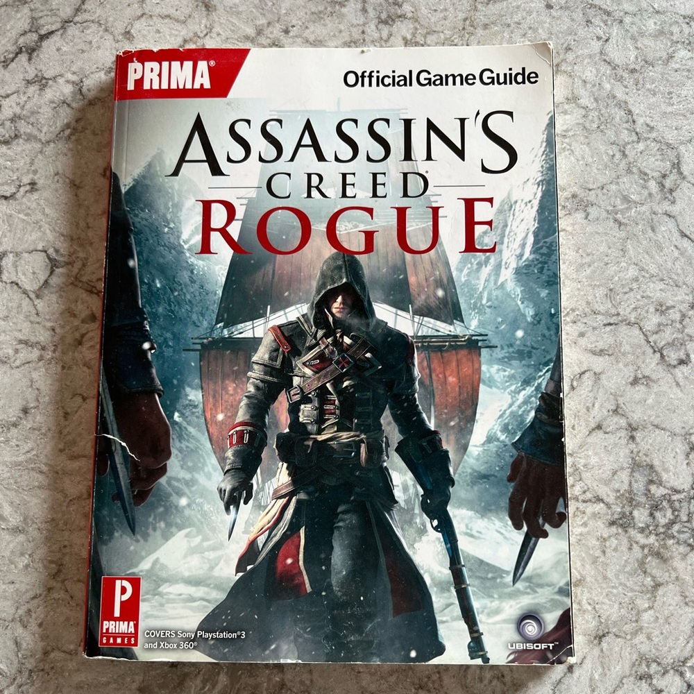 Assassins Creed Rouge Official Guide Book